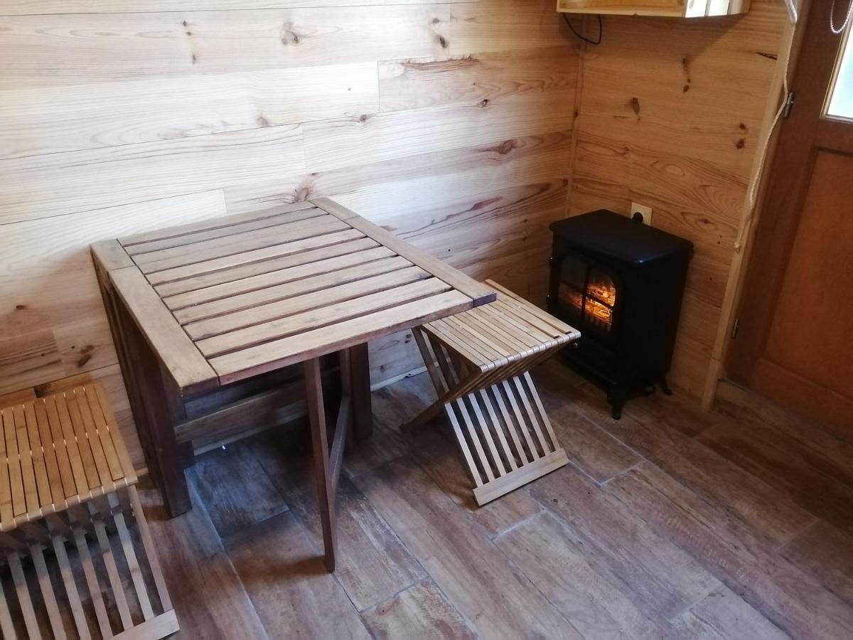 Patrice Et Chrstel Cabane En Bois Chatuzange-le-Goubet Exteriör bild